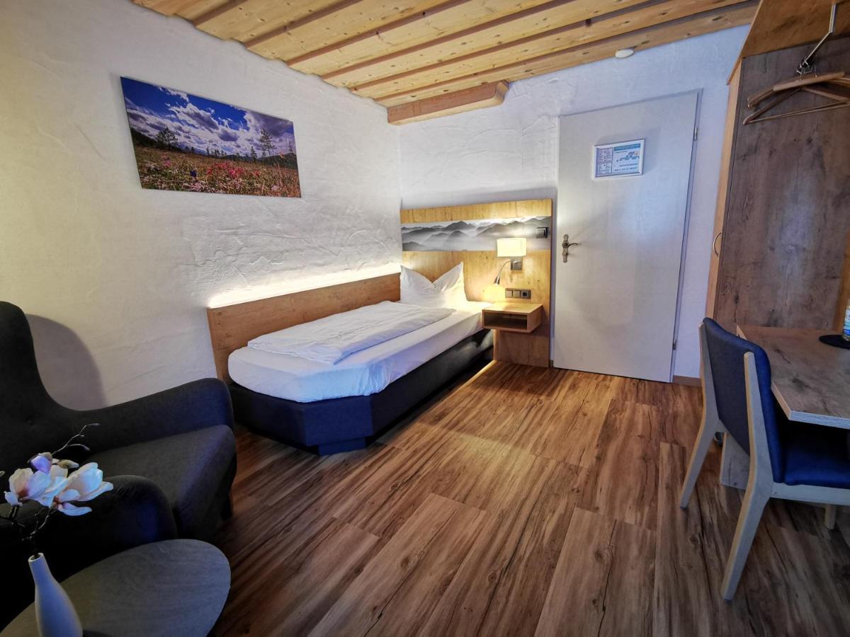 Gasthof & Hotel Zur Post Wallgau Ngoại thất bức ảnh