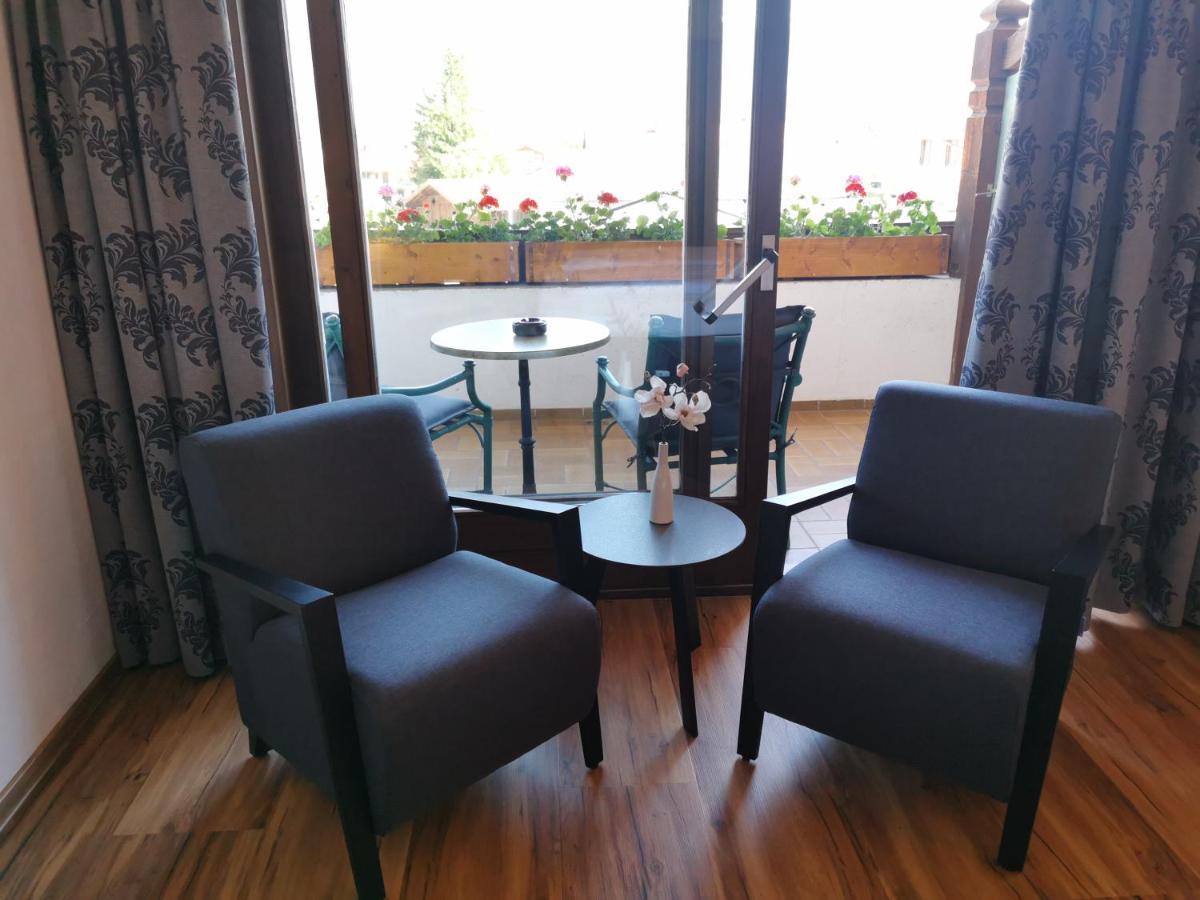 Gasthof & Hotel Zur Post Wallgau Ngoại thất bức ảnh
