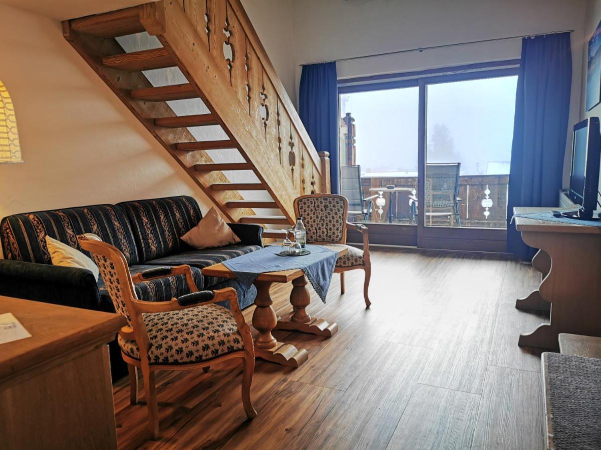 Gasthof & Hotel Zur Post Wallgau Ngoại thất bức ảnh