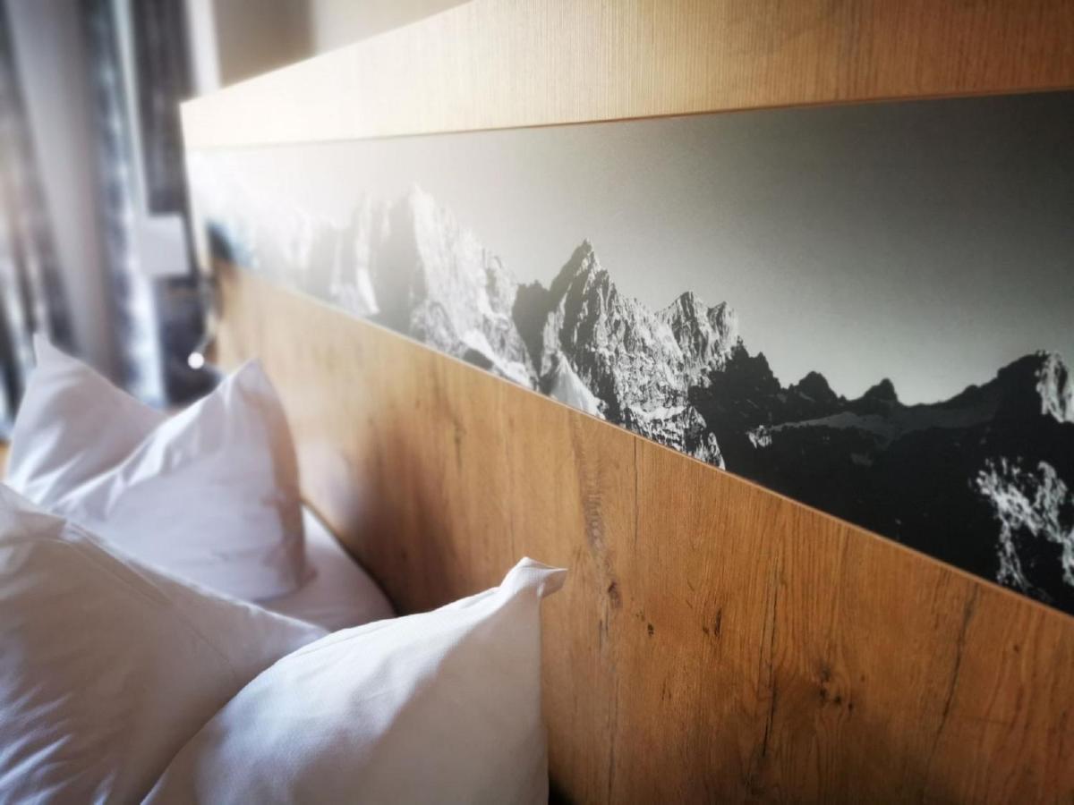 Gasthof & Hotel Zur Post Wallgau Ngoại thất bức ảnh