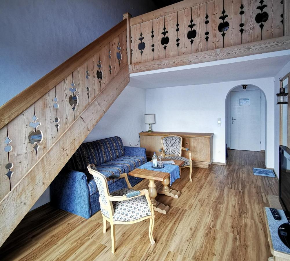 Gasthof & Hotel Zur Post Wallgau Ngoại thất bức ảnh