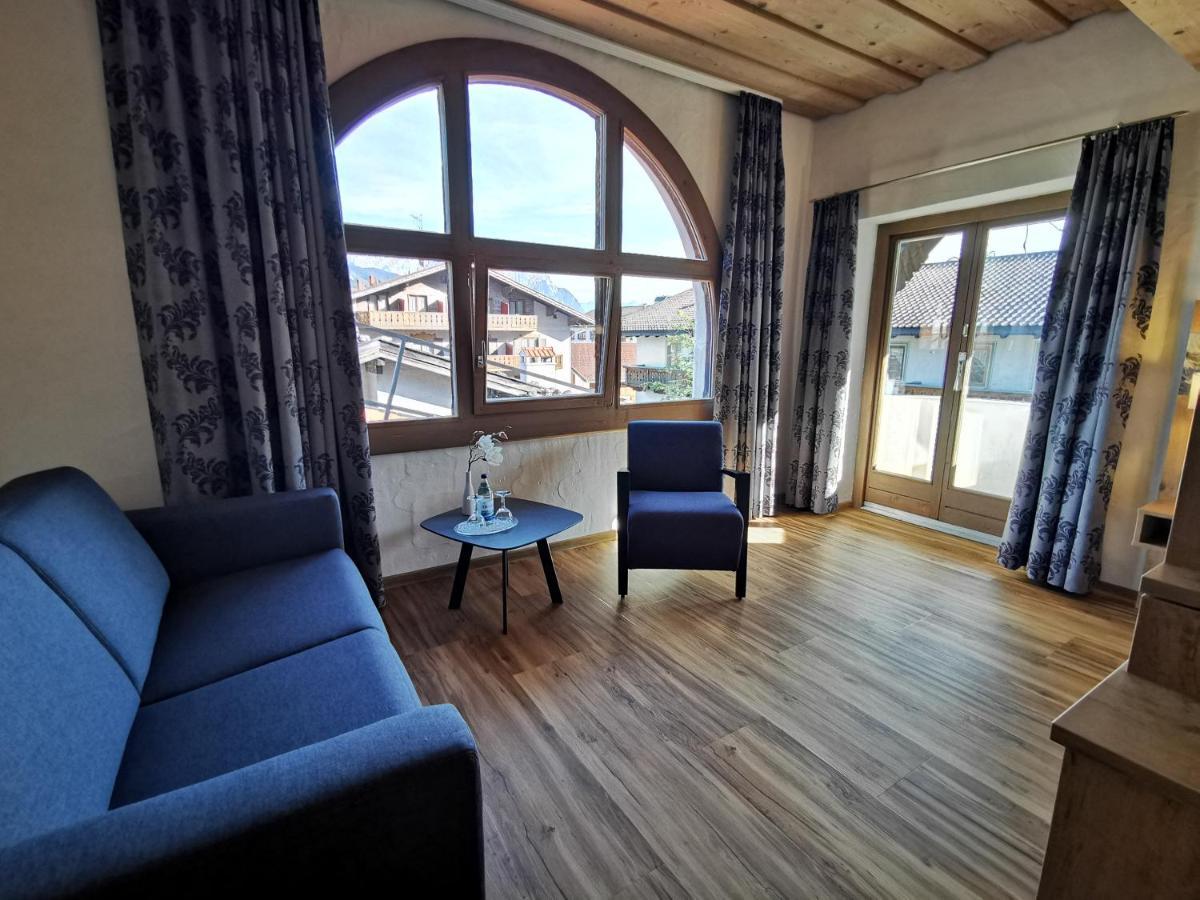 Gasthof & Hotel Zur Post Wallgau Ngoại thất bức ảnh