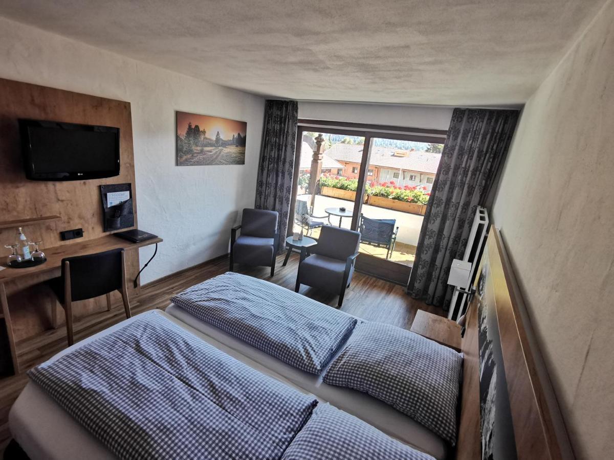 Gasthof & Hotel Zur Post Wallgau Ngoại thất bức ảnh