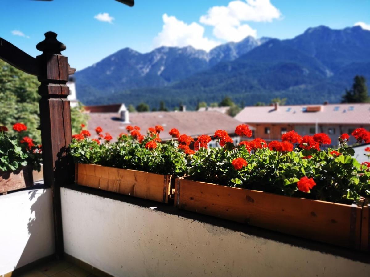 Gasthof & Hotel Zur Post Wallgau Ngoại thất bức ảnh