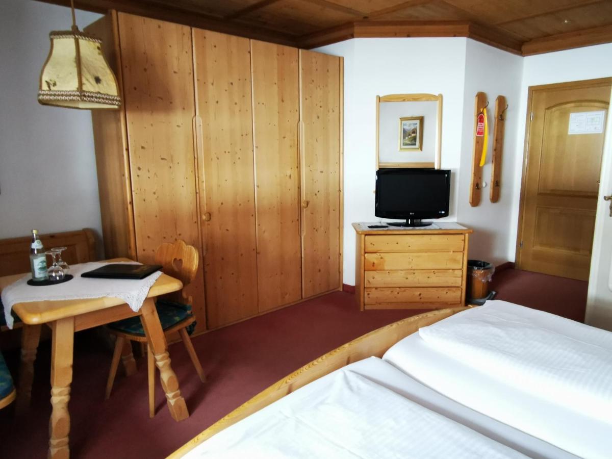 Gasthof & Hotel Zur Post Wallgau Ngoại thất bức ảnh