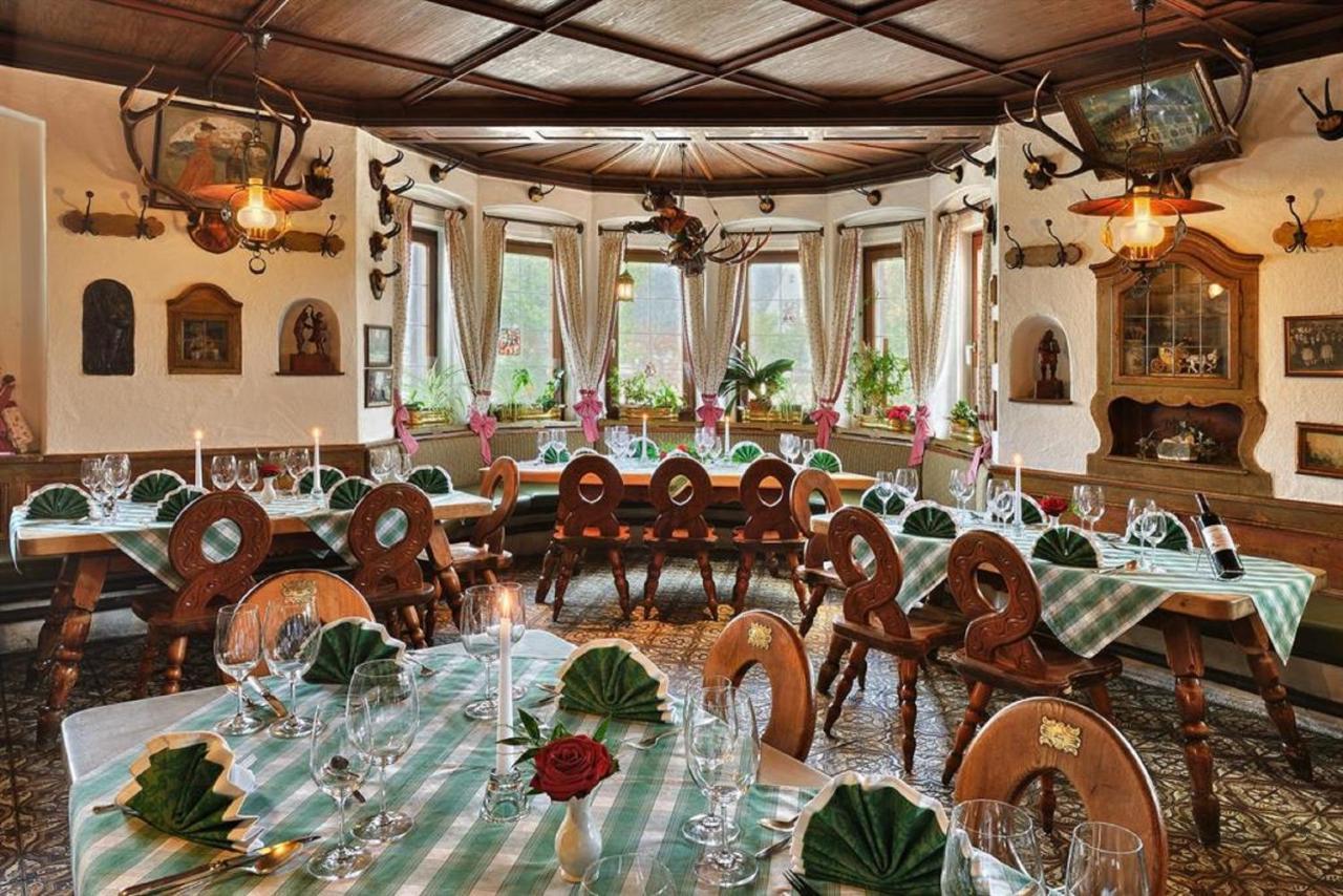 Gasthof & Hotel Zur Post Wallgau Ngoại thất bức ảnh